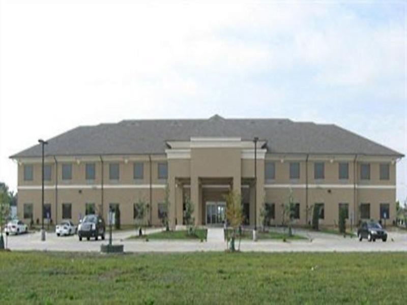Ambassador Inn & Suites Baldwin Екстериор снимка